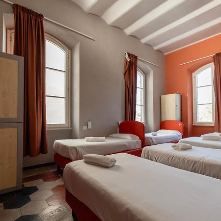 Hostel Borgo Ripa Urban Travel Rom Exterior foto