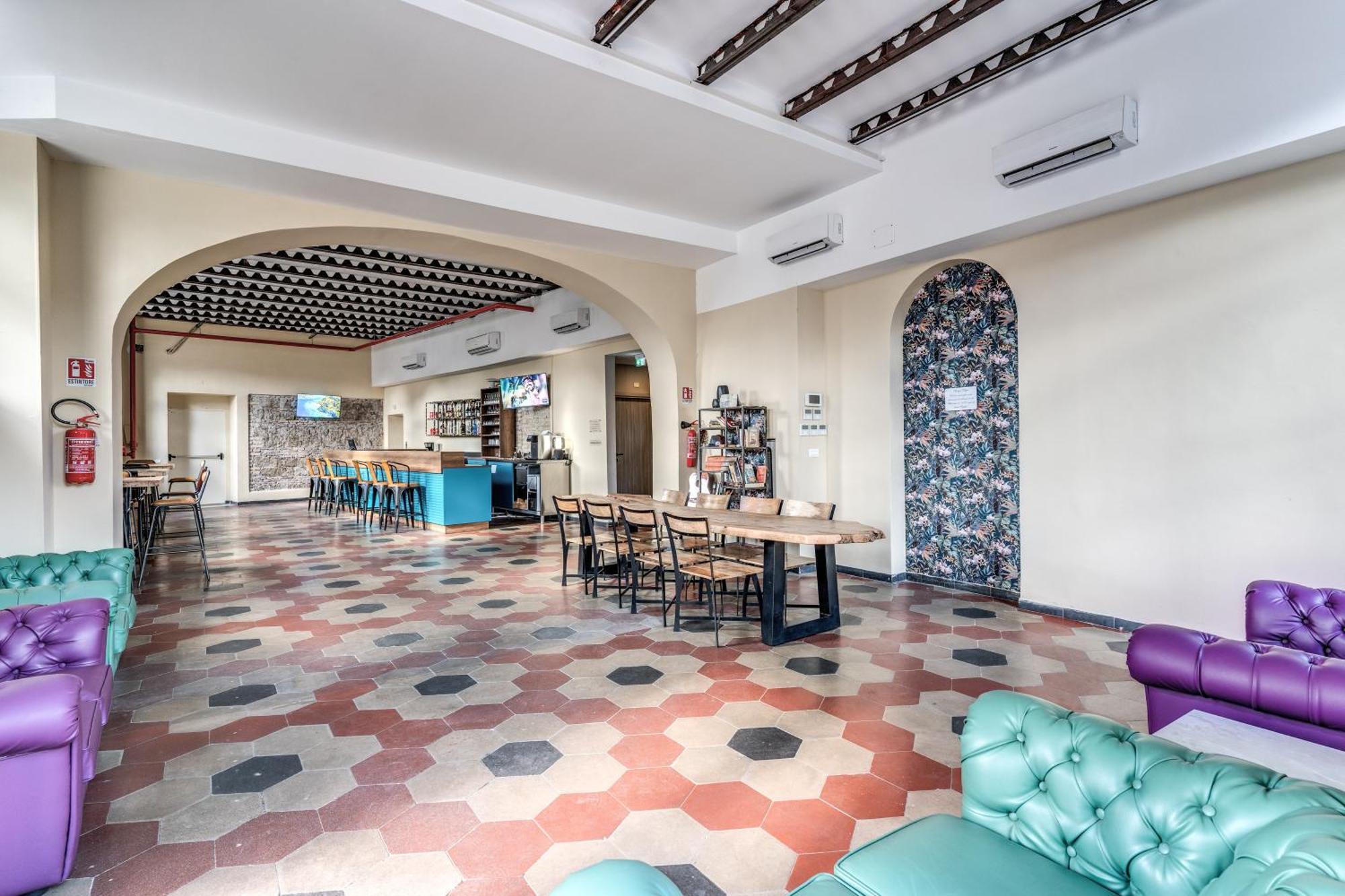Hostel Borgo Ripa Urban Travel Rom Exterior foto