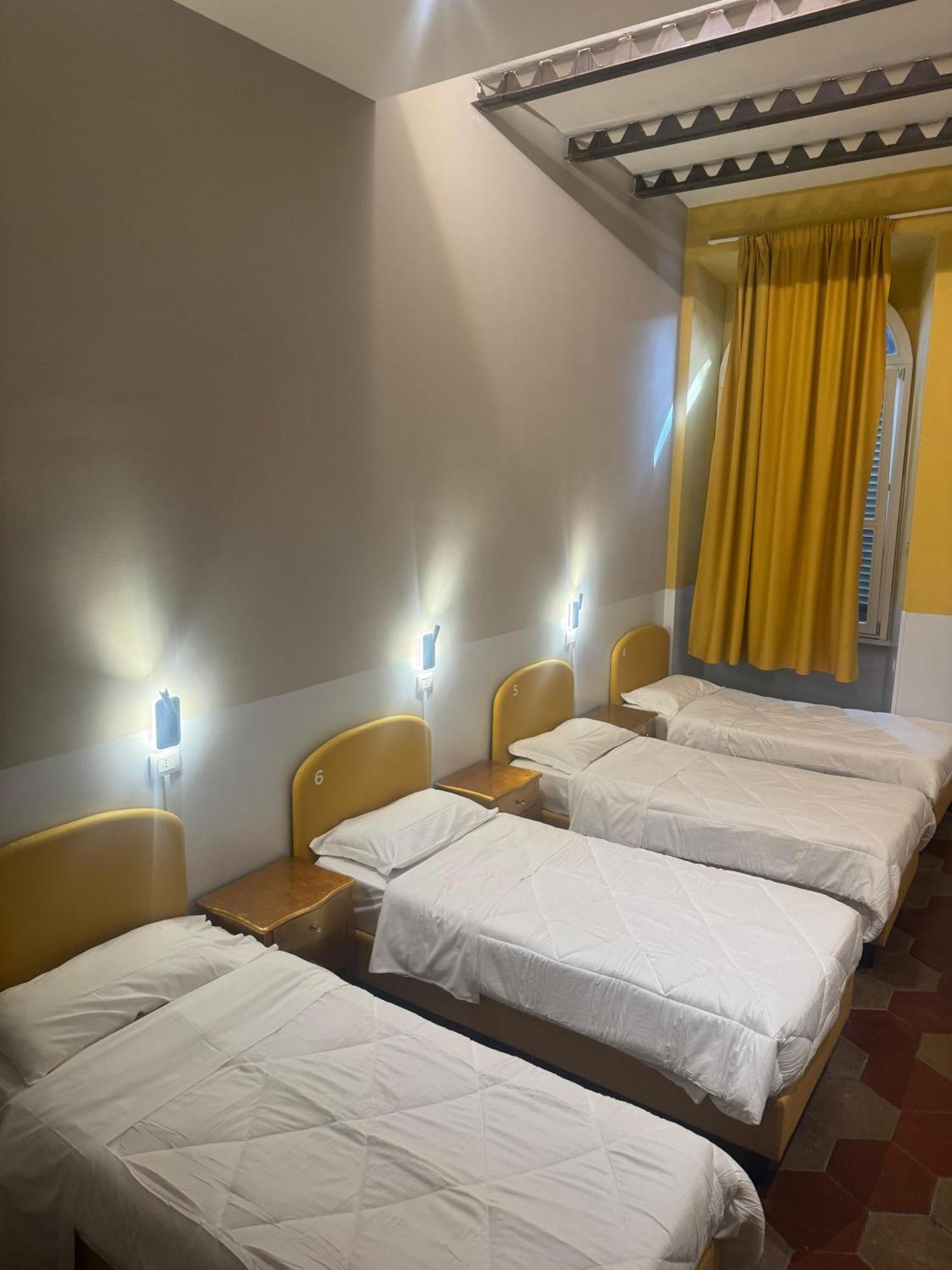 Hostel Borgo Ripa Urban Travel Rom Exterior foto