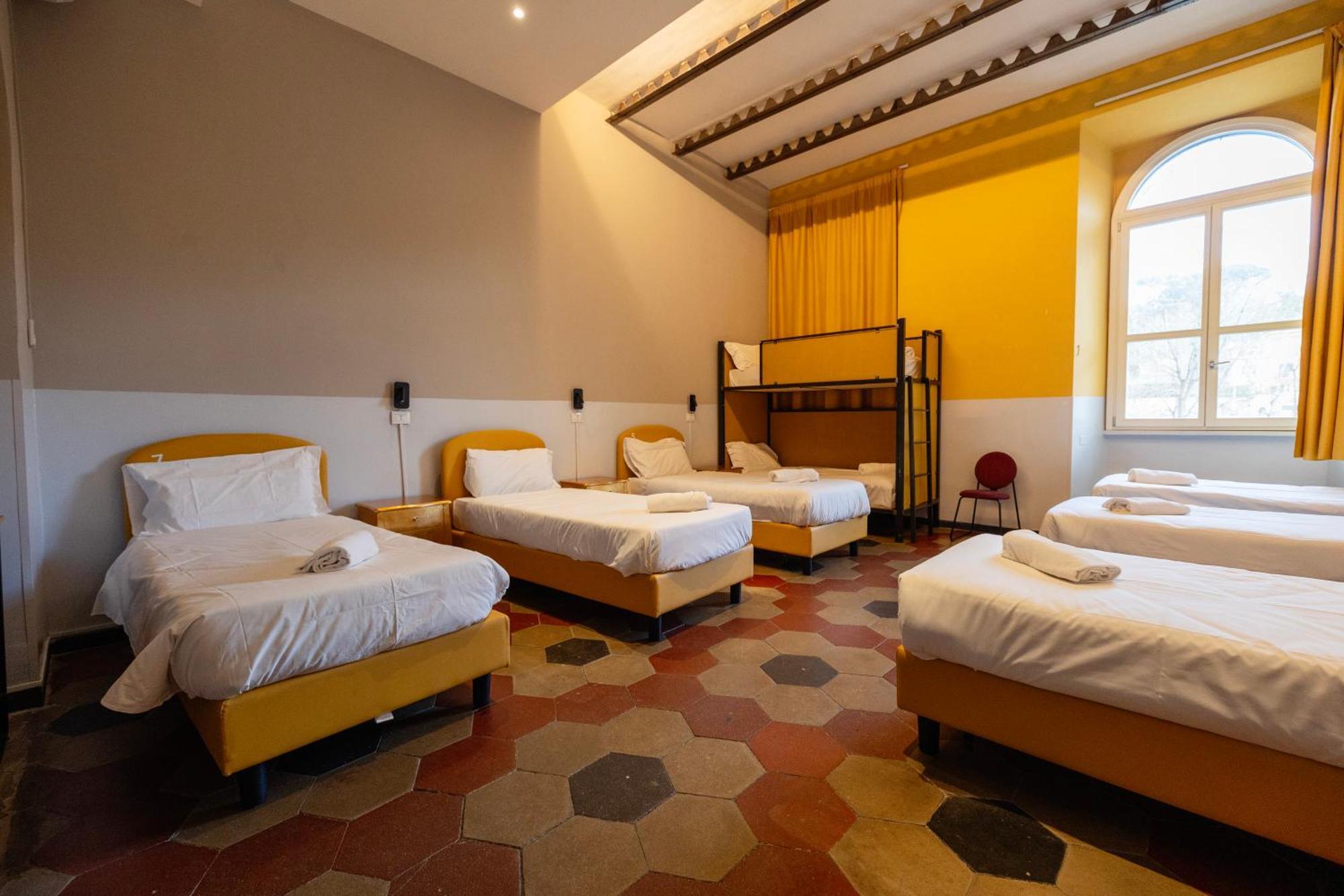 Hostel Borgo Ripa Urban Travel Rom Exterior foto