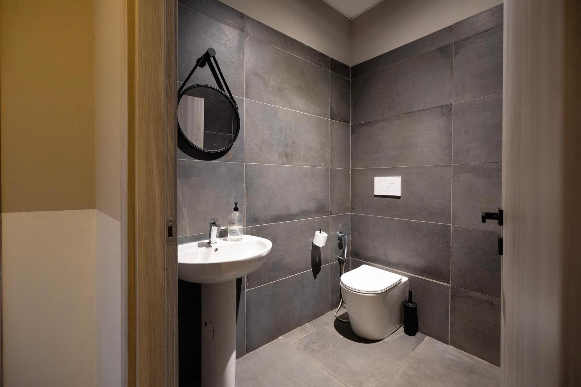 Hostel Borgo Ripa Urban Travel Rom Exterior foto