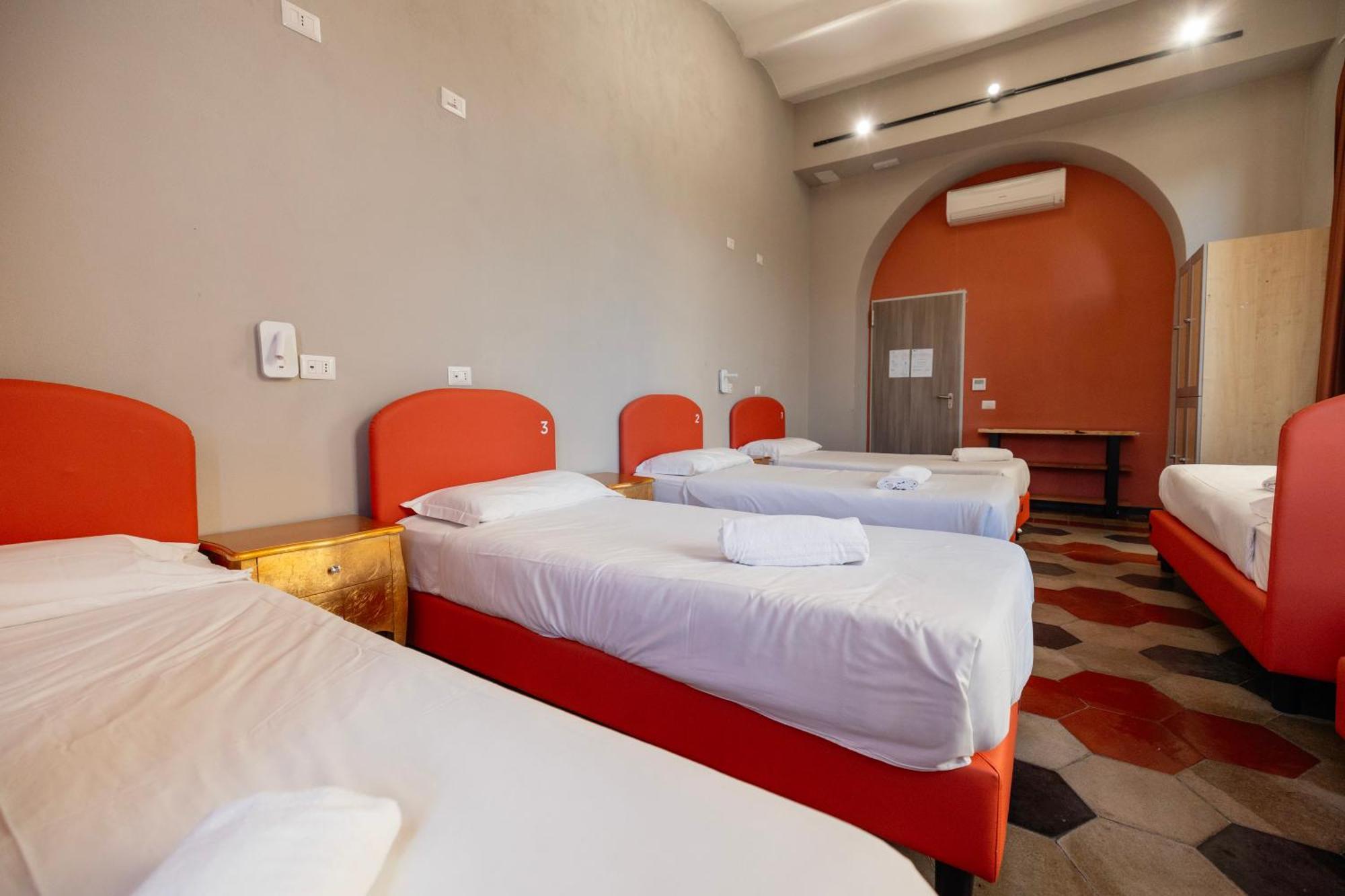 Hostel Borgo Ripa Urban Travel Rom Exterior foto