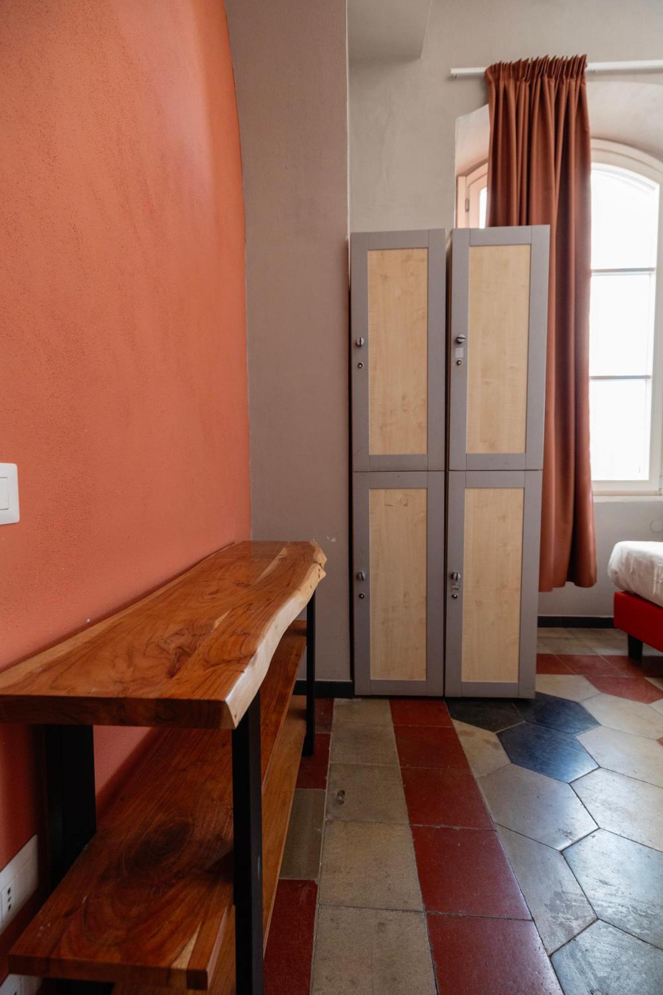 Hostel Borgo Ripa Urban Travel Rom Exterior foto